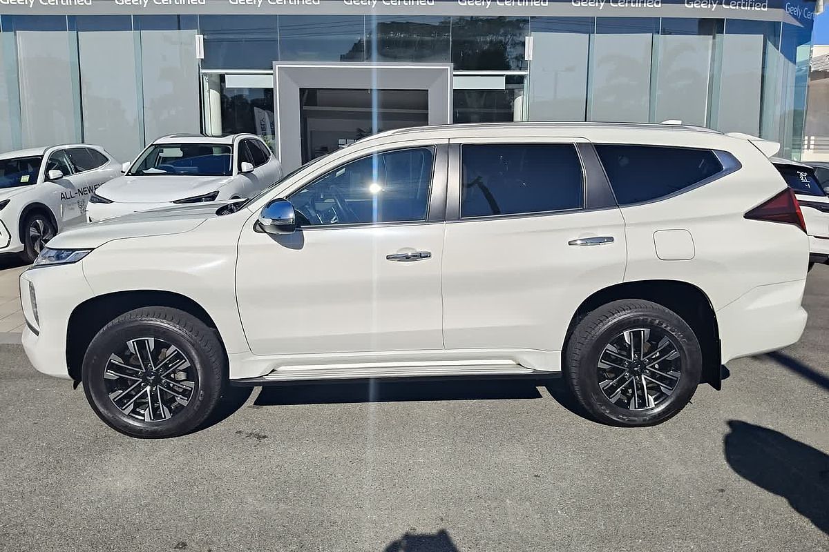 2022 Mitsubishi Pajero Sport GLS QF