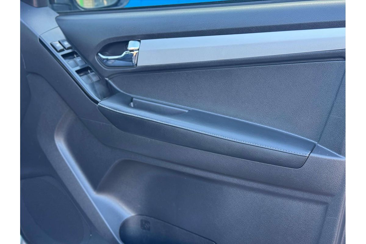 2019 Isuzu D-MAX LS-U  4X4