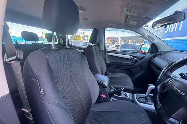 2019 Isuzu D-MAX LS-U  4X4