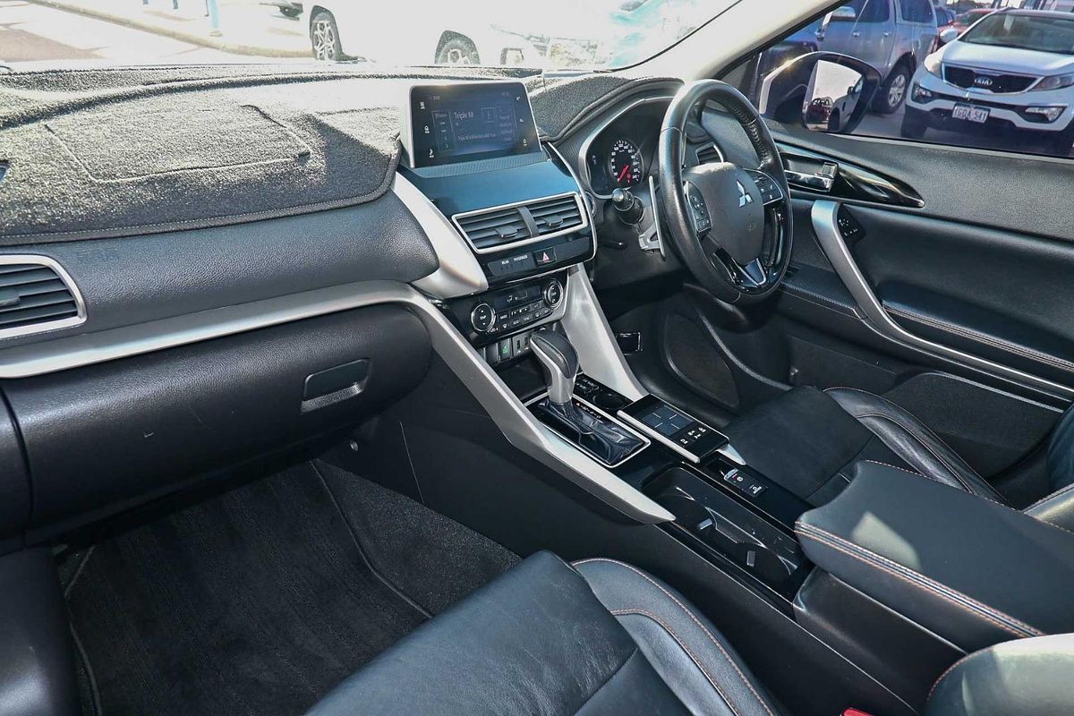 2017 Mitsubishi Eclipse Cross Exceed YA