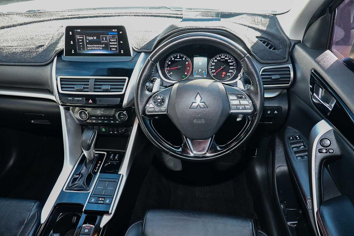 2017 Mitsubishi Eclipse Cross Exceed YA