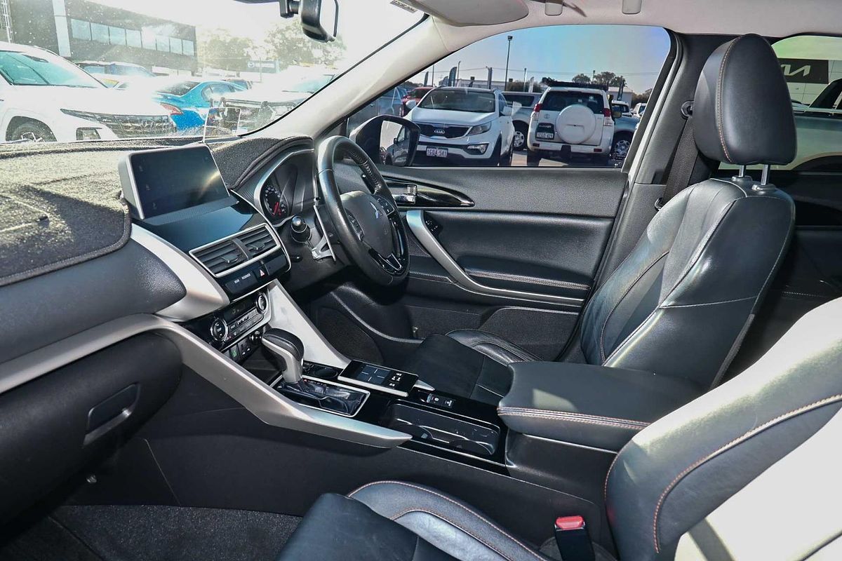 2017 Mitsubishi Eclipse Cross Exceed YA