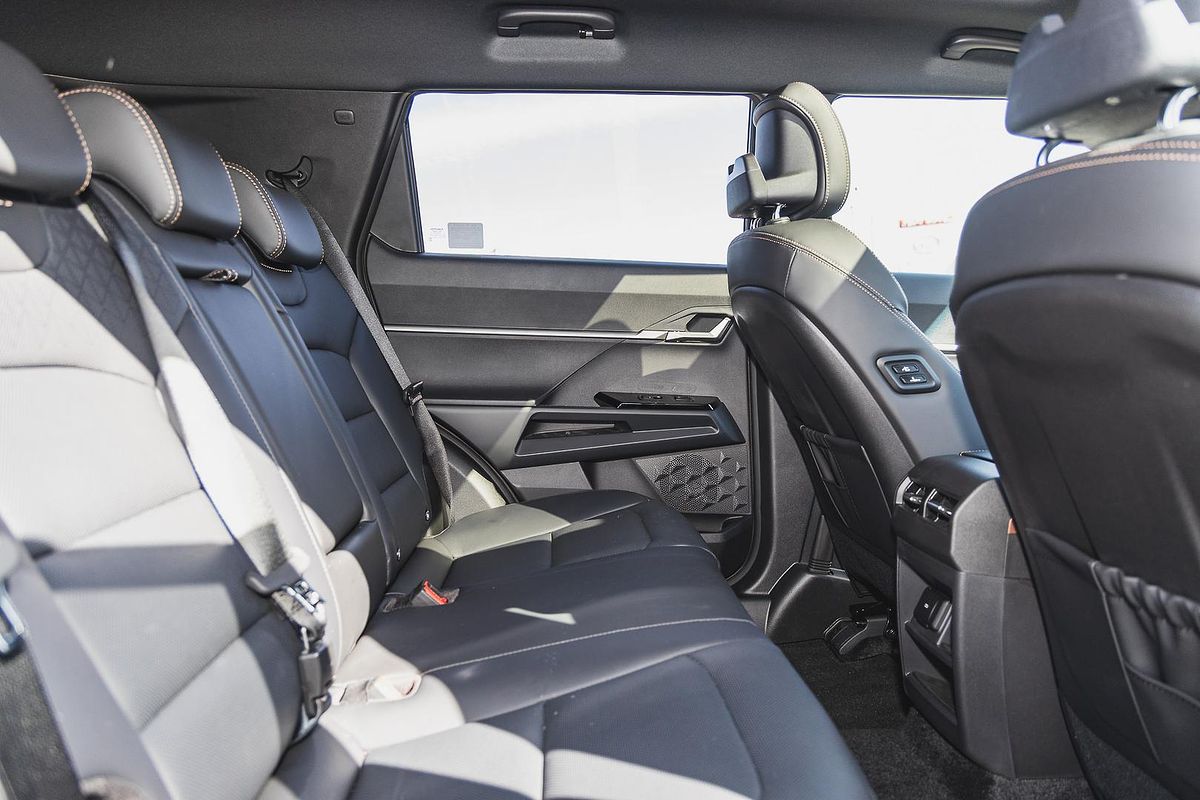 2024 KGM SsangYong Torres Ultimate J116