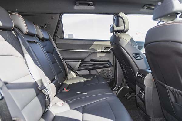 2024 KGM SsangYong Torres Ultimate J116