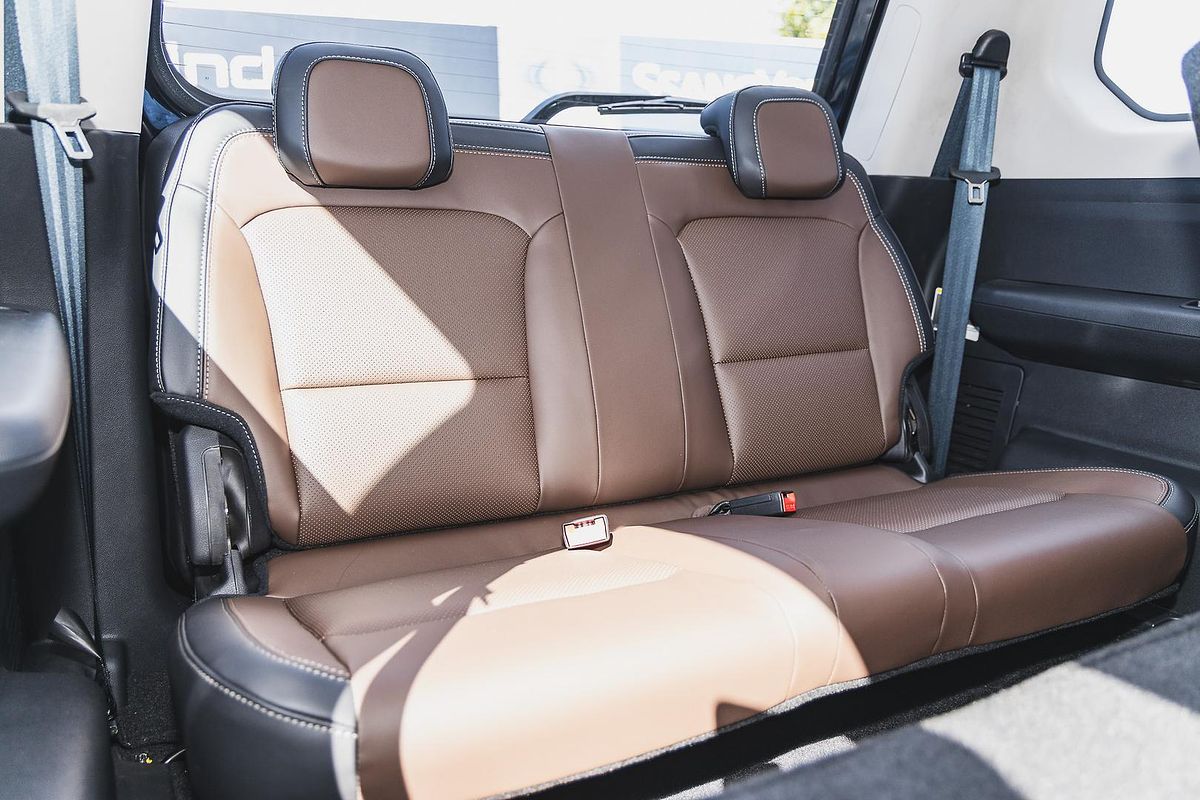 2024 Mahindra Scorpio Z8L