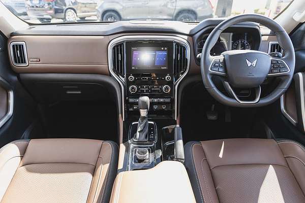 2024 Mahindra Scorpio Z8L