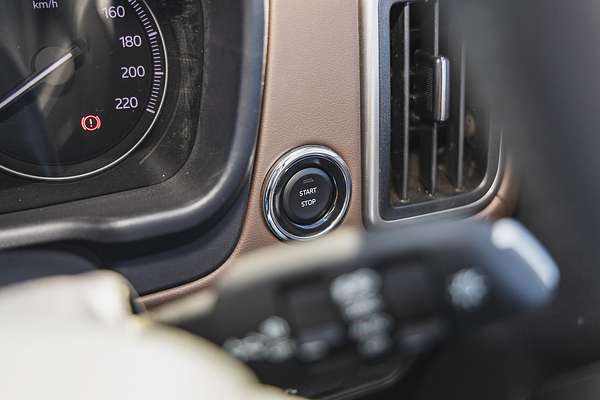 2024 Mahindra Scorpio Z8L