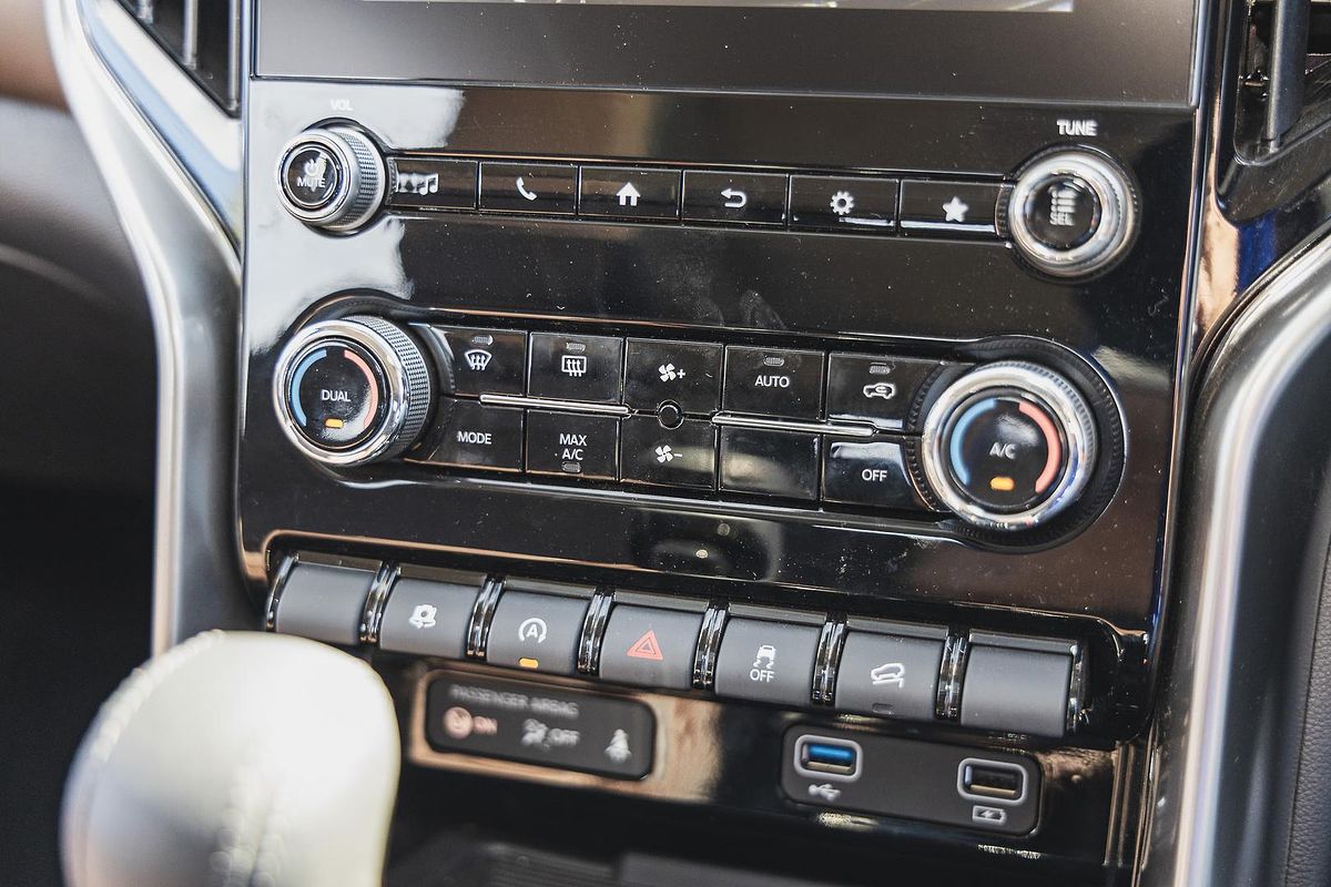2024 Mahindra Scorpio Z8L
