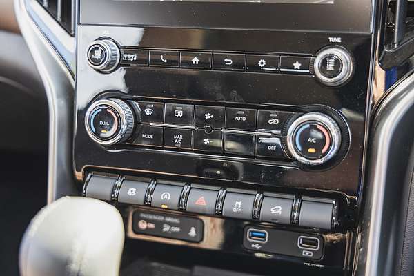 2024 Mahindra Scorpio Z8L