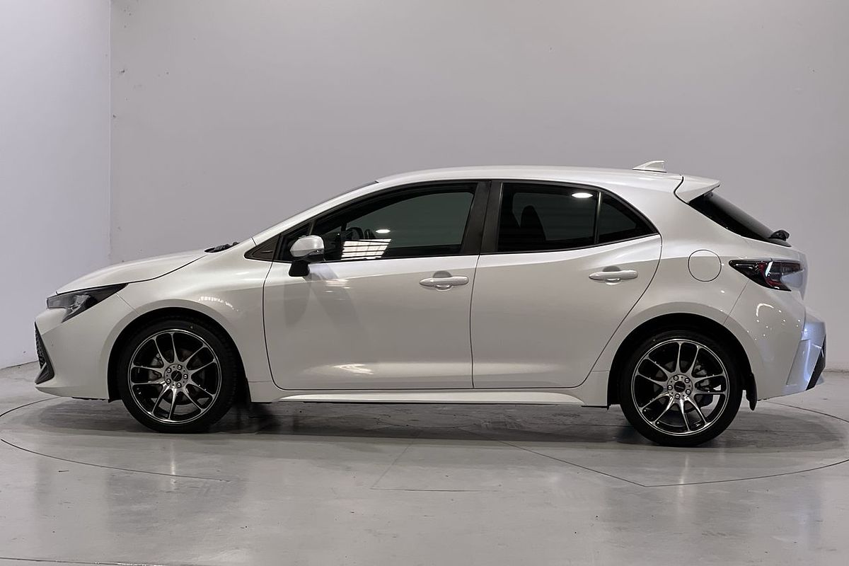 2021 Toyota Corolla SX MZEA12R