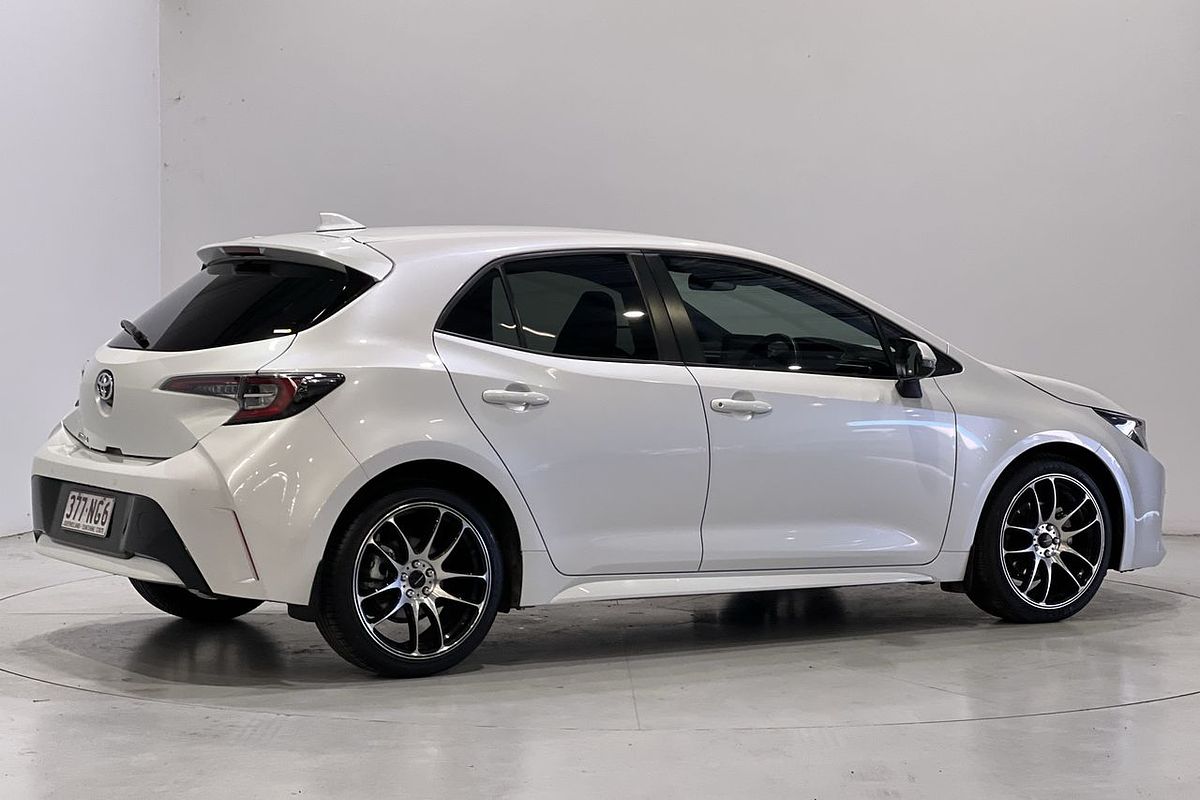 2021 Toyota Corolla SX MZEA12R