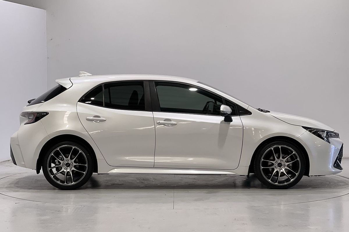 2021 Toyota Corolla SX MZEA12R