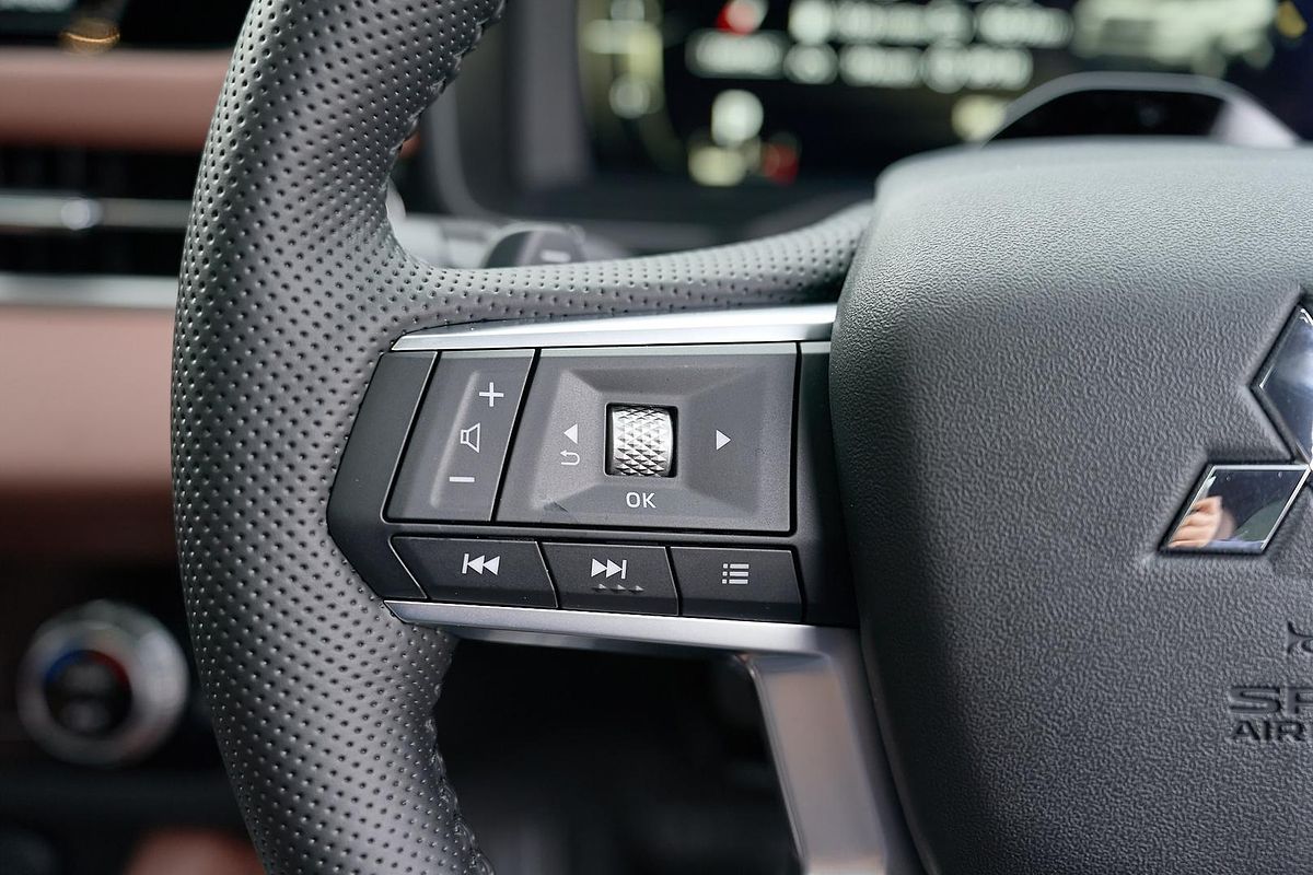 2025 Mitsubishi Outlander Exceed Tourer ZM