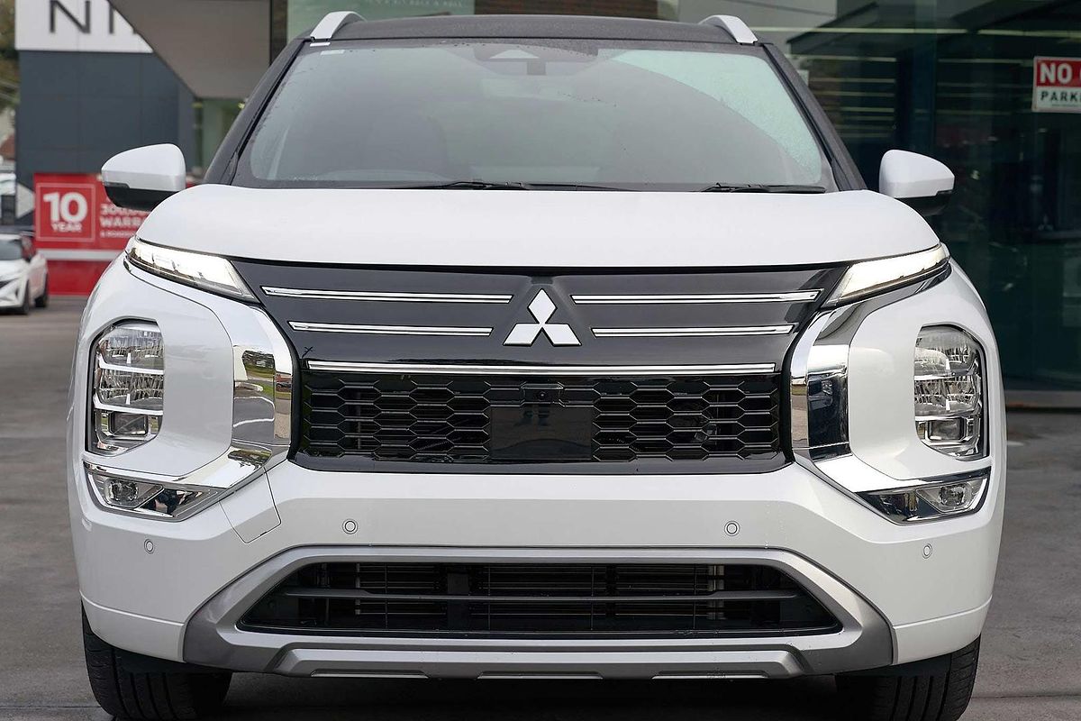 2025 Mitsubishi Outlander Exceed Tourer ZM