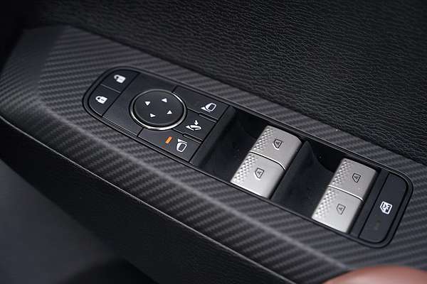 2025 Mitsubishi Outlander Exceed Tourer ZM