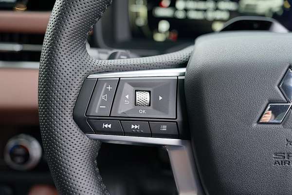 2025 Mitsubishi Outlander Exceed Tourer ZM