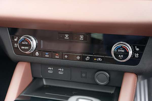 2025 Mitsubishi Outlander Exceed Tourer ZM