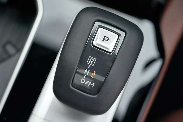 2025 Mitsubishi Outlander Exceed Tourer ZM