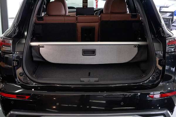 2025 Mitsubishi Outlander Exceed Tourer ZM