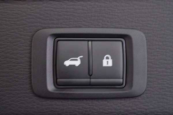 2025 Mitsubishi Outlander Exceed Tourer ZM