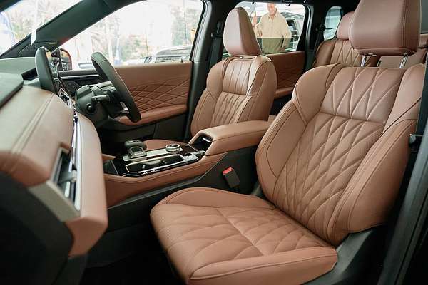 2025 Mitsubishi Outlander Exceed Tourer ZM