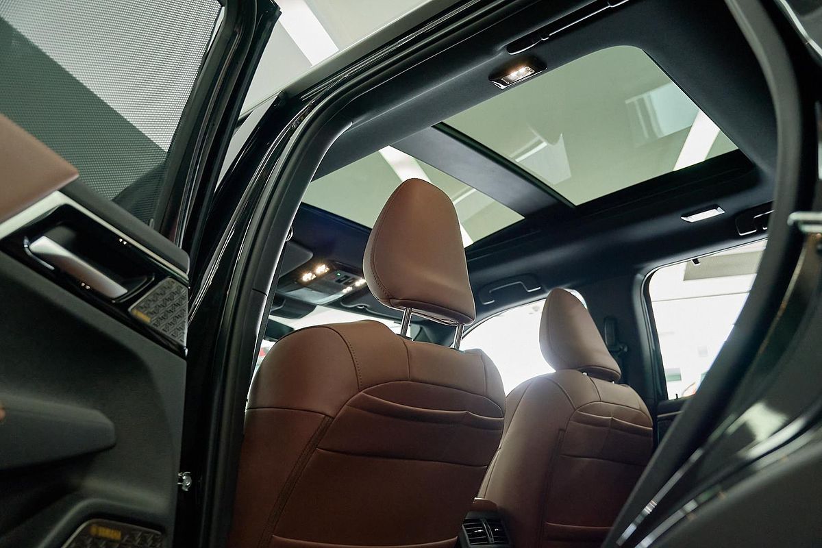 2025 Mitsubishi Outlander Exceed Tourer ZM
