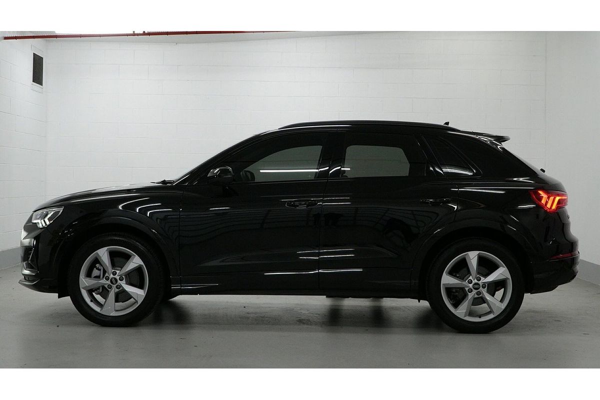 2022 Audi Q3 40 TFSI F3