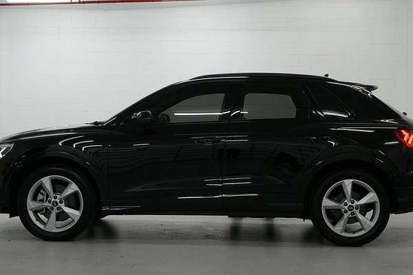 2022 Audi Q3 40 TFSI F3