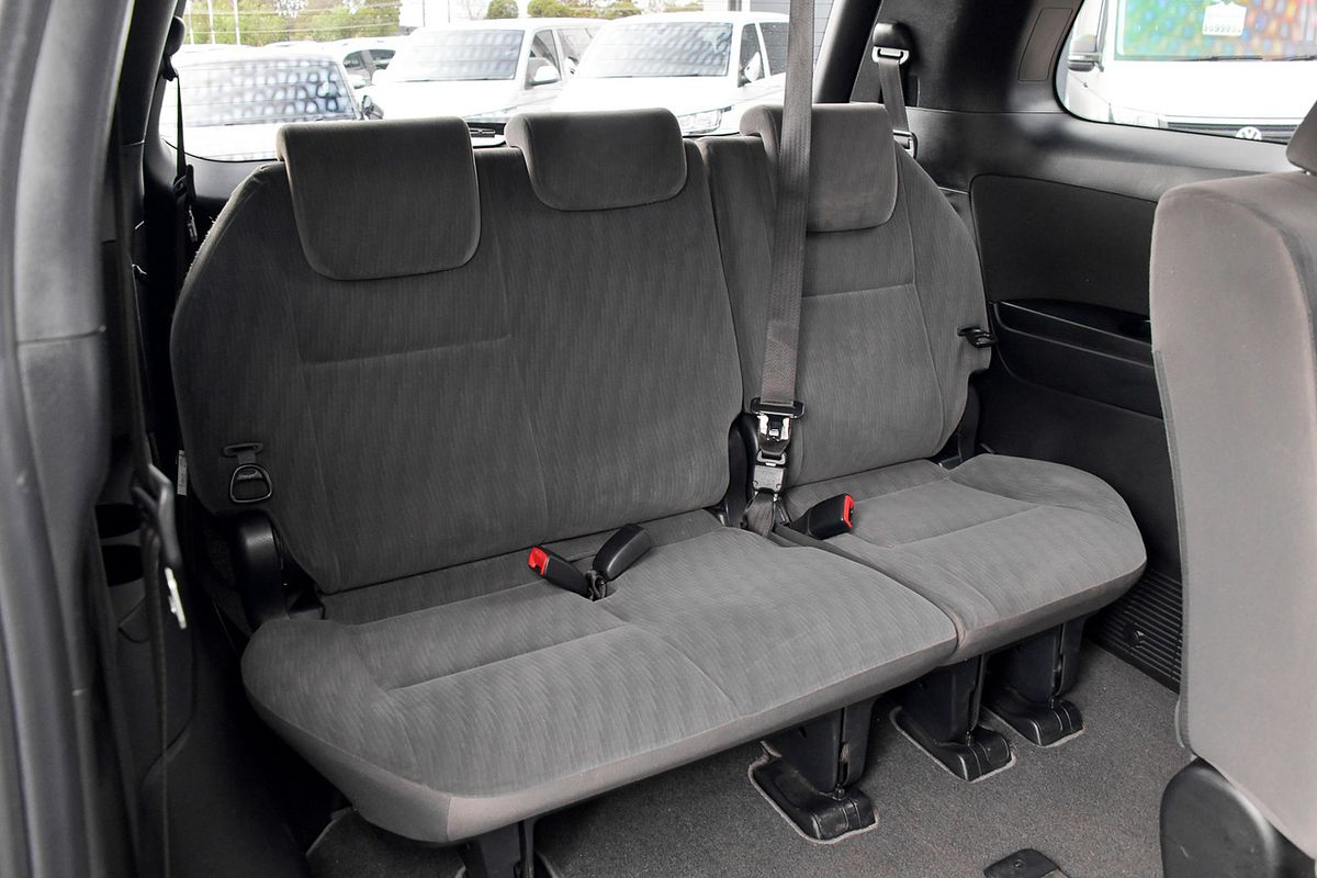 2019 Toyota Tarago GLX ACR50R