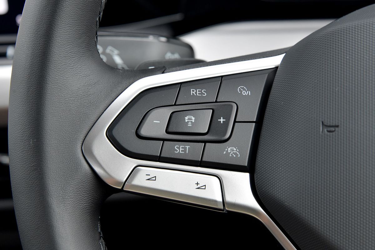 2024 Volkswagen Golf 110TSI Life 8