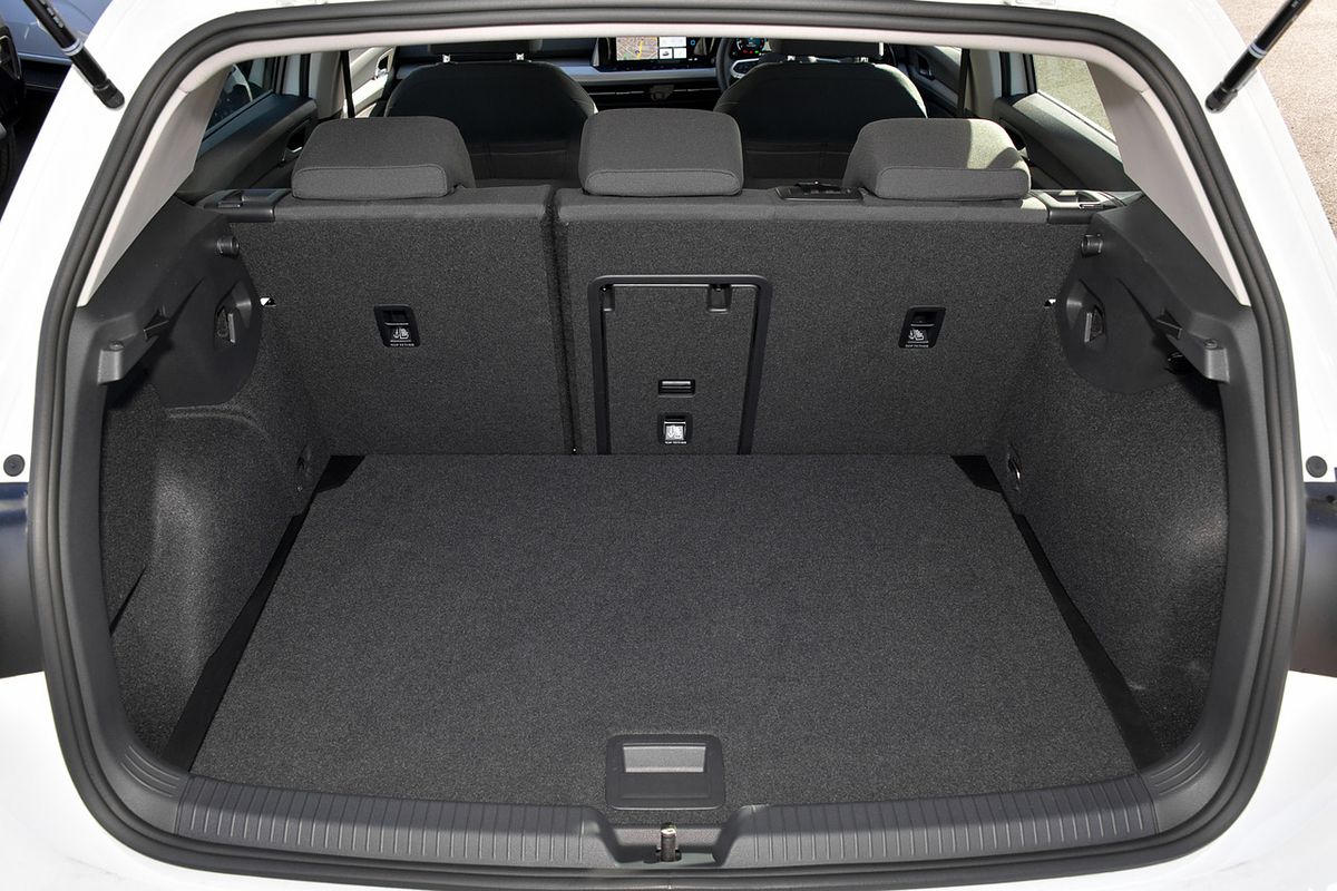 2024 Volkswagen Golf 110TSI Life 8