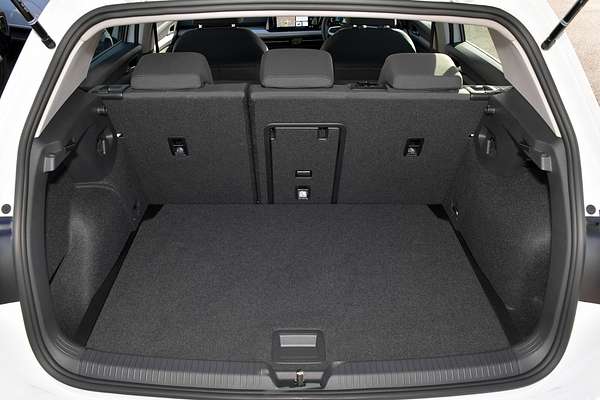2024 Volkswagen Golf 110TSI Life 8