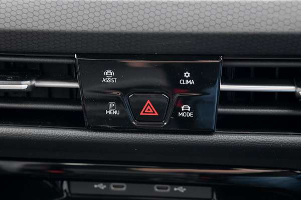2024 Volkswagen Golf GTI 8