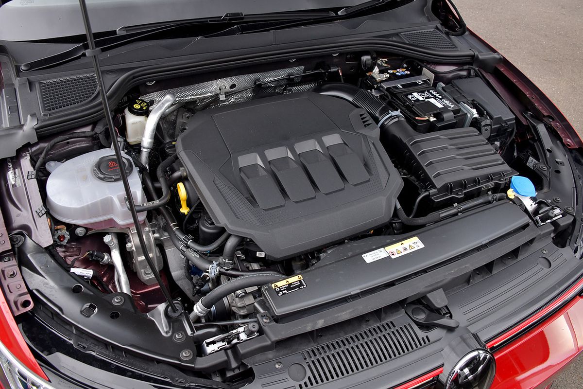 2024 Volkswagen Golf GTI 8