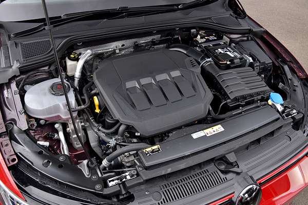 2024 Volkswagen Golf GTI 8