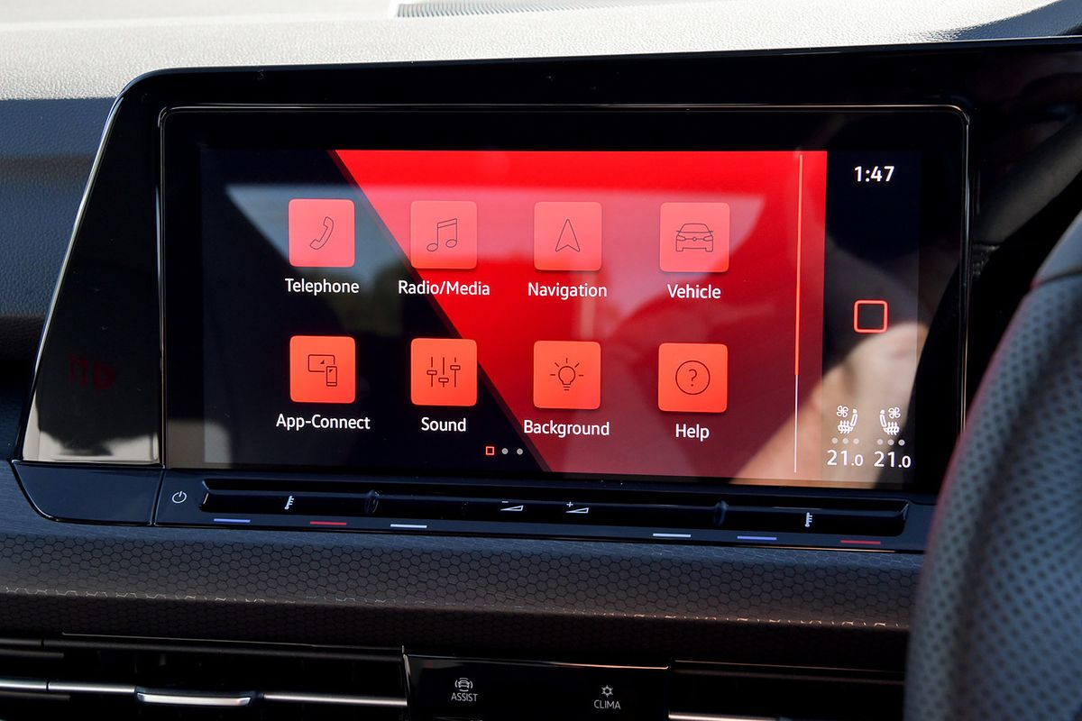2024 Volkswagen Golf GTI 8