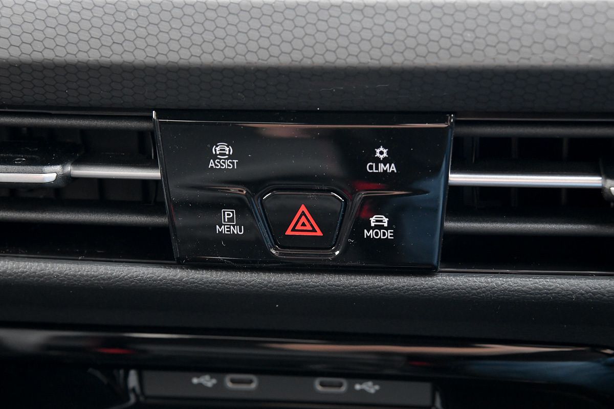 2024 Volkswagen Golf GTI 8