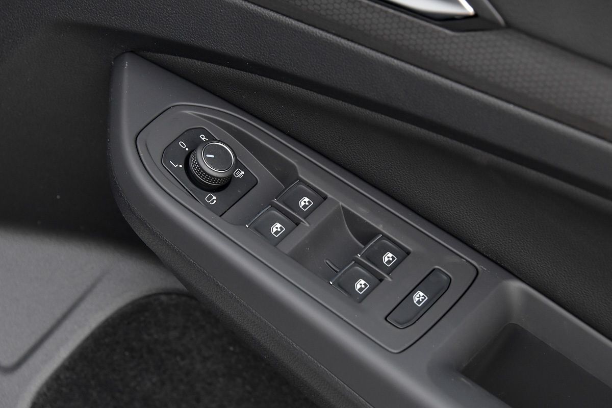 2024 Volkswagen Golf GTI 8