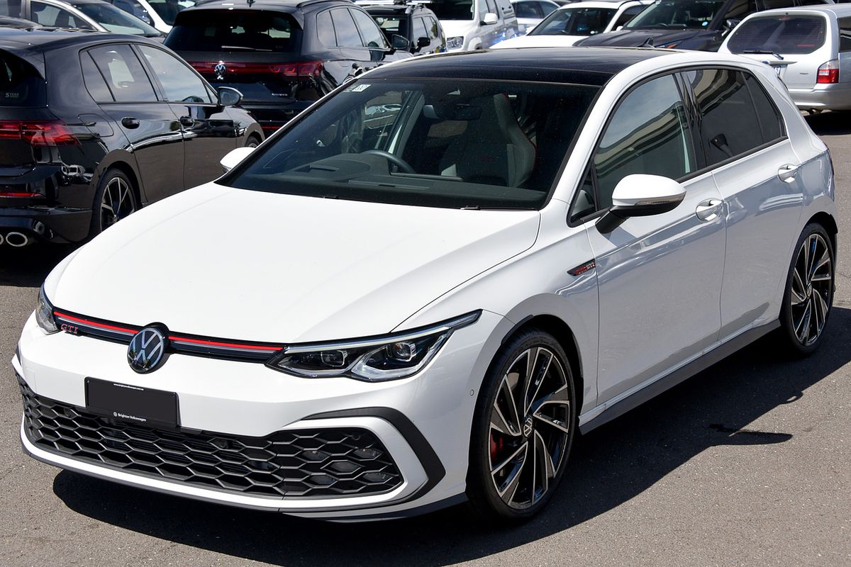 2024 Volkswagen Golf GTI 8