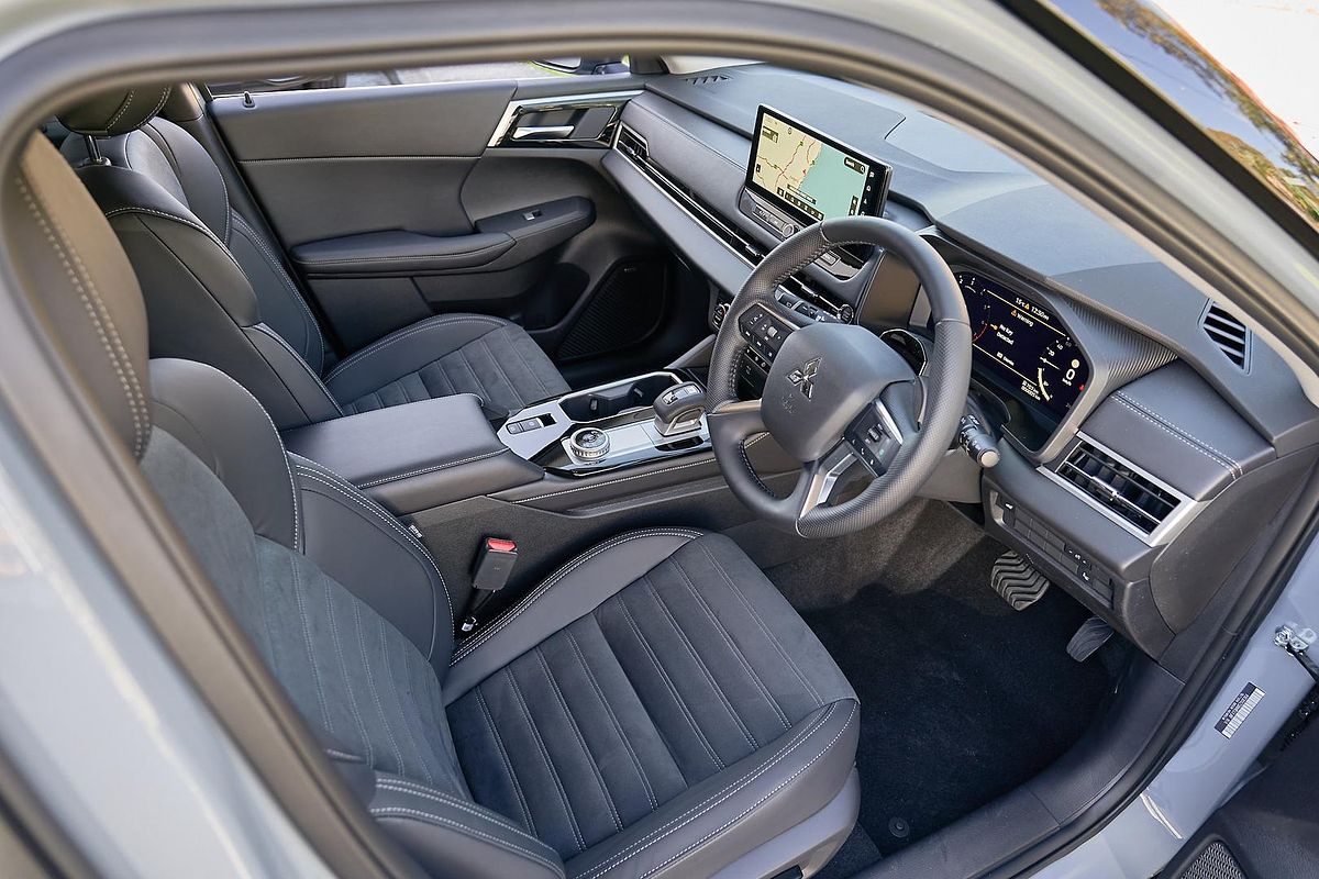2025 Mitsubishi Outlander Aspire ZM