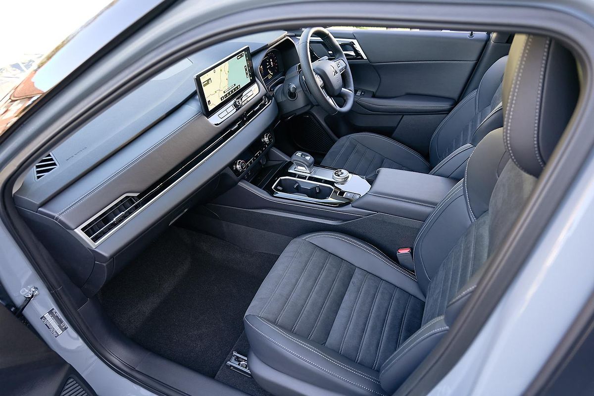 2025 Mitsubishi Outlander Aspire ZM