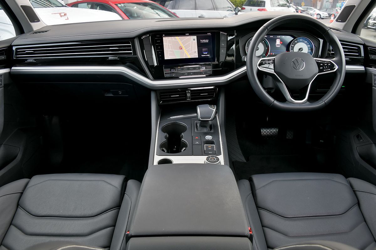 2022 Volkswagen Touareg 170TDI CR