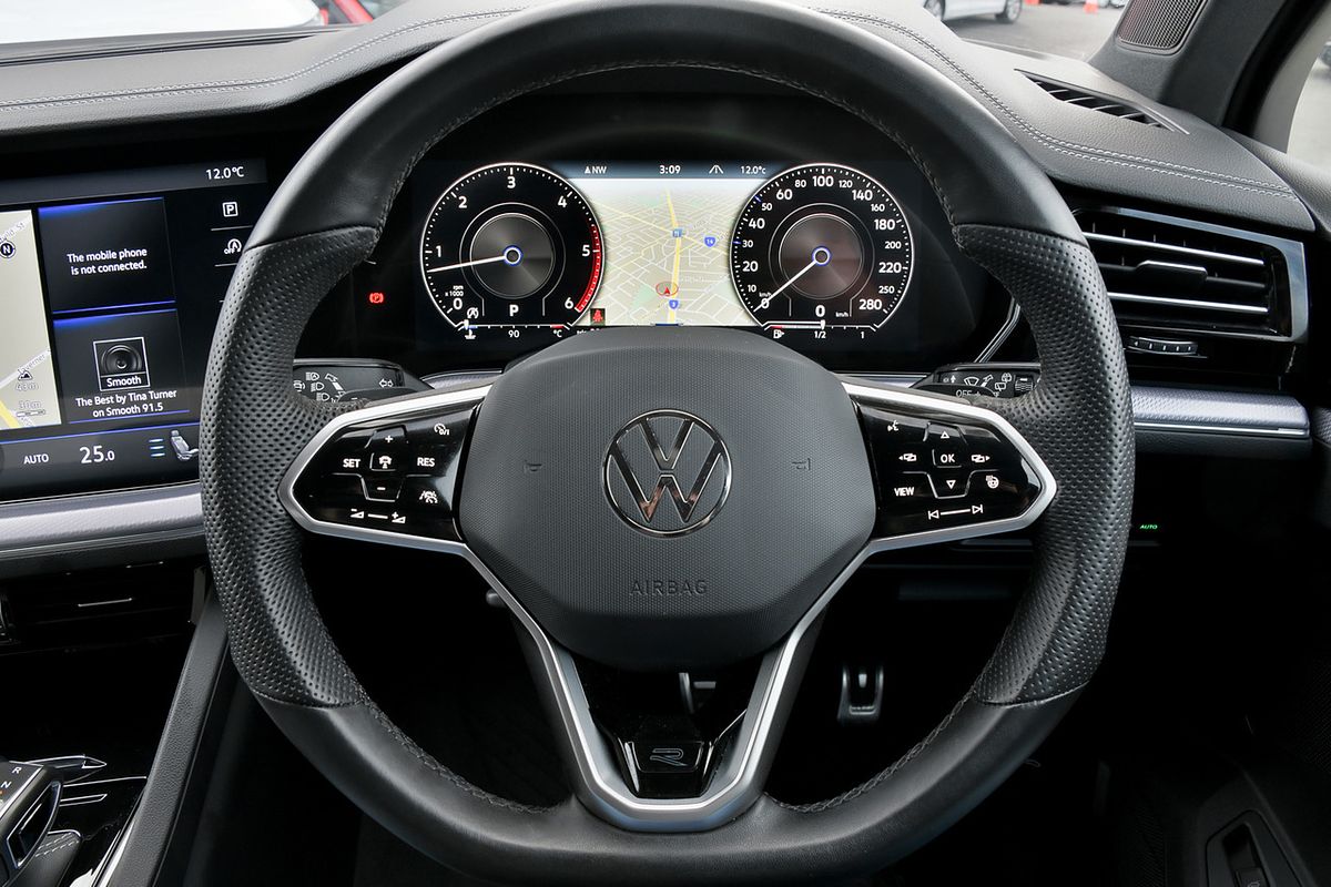 2022 Volkswagen Touareg 210TDI R-Line CR