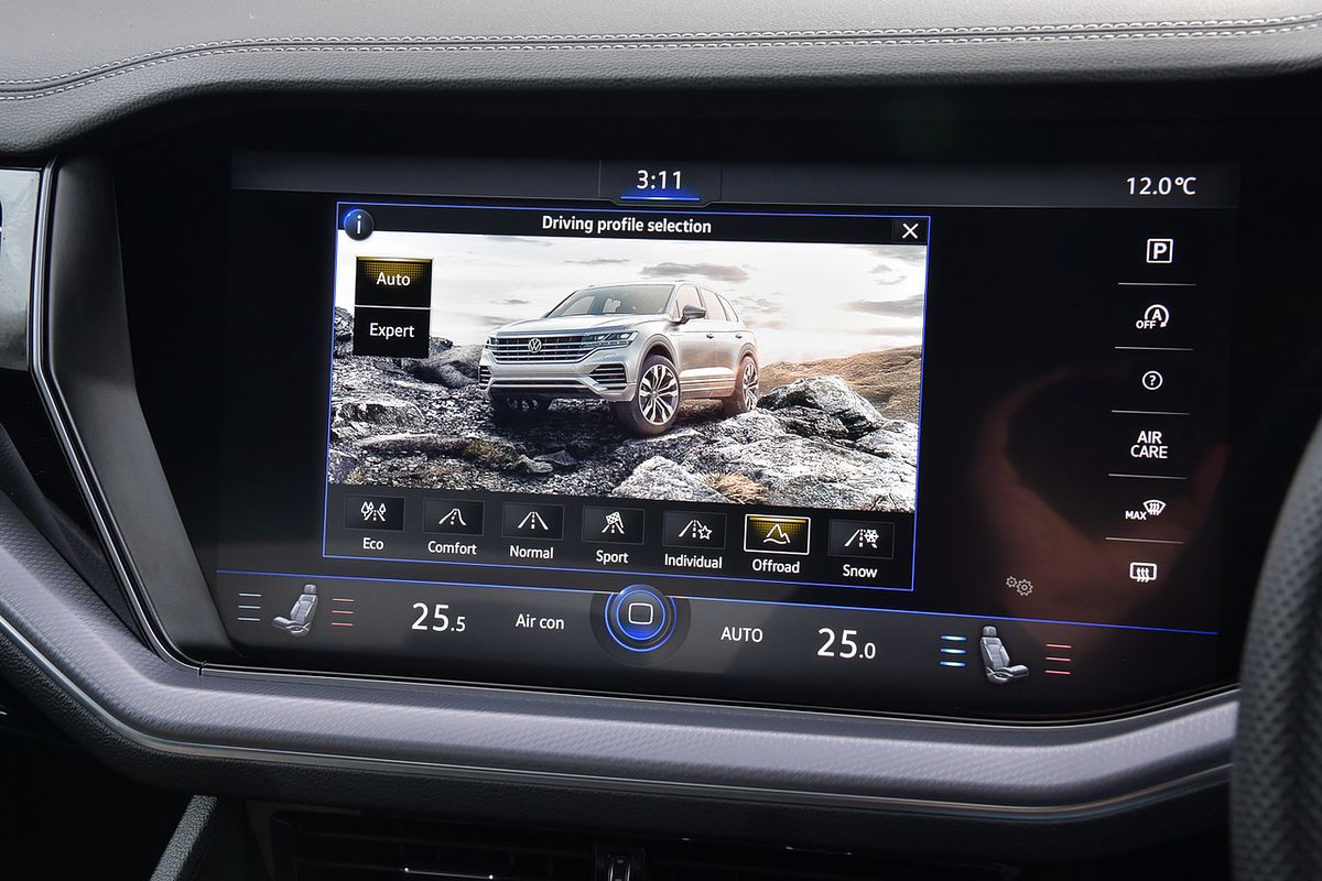 2022 Volkswagen Touareg 210TDI R-Line CR
