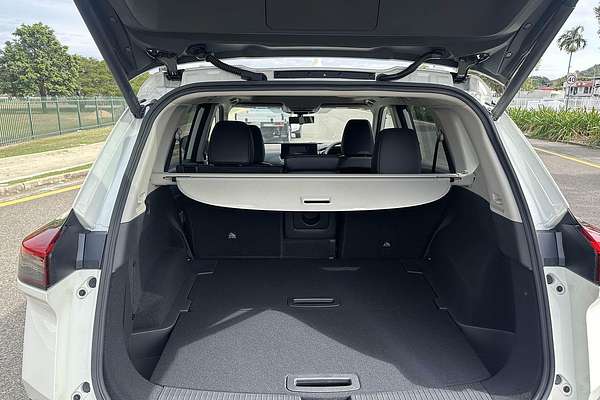 2024 Nissan X-TRAIL Ti e-POWER T33
