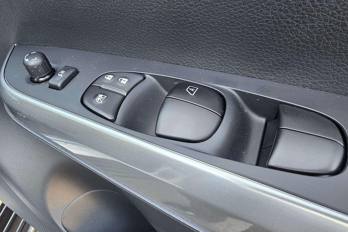 2024 Nissan Navara ST-X D23 4X4