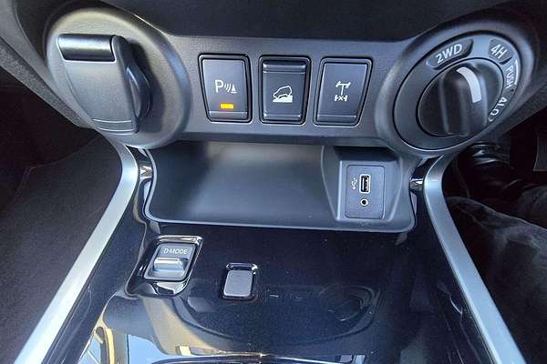 2024 Nissan Navara ST-X D23 4X4