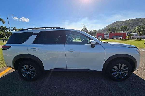 2024 Nissan Pathfinder ST-L R53