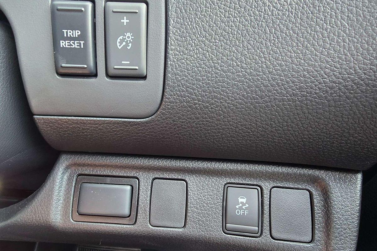 2024 Nissan Navara SL D23 4X4