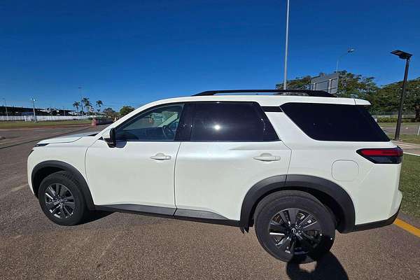 2024 Nissan Pathfinder ST-L R53